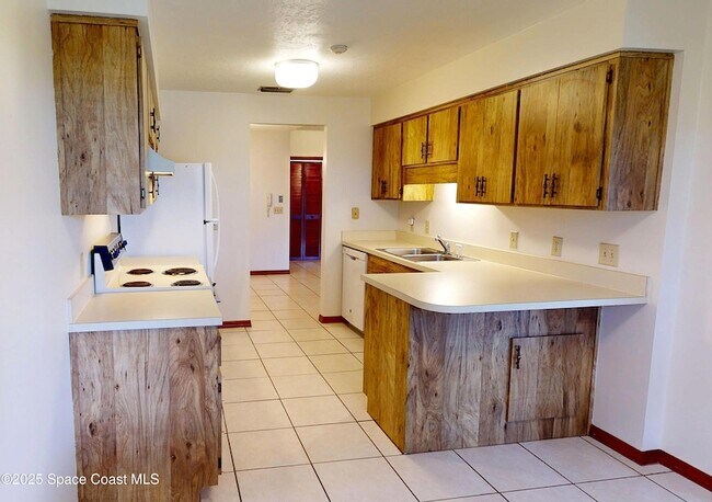 Building Photo - 9017 Manchester Ln