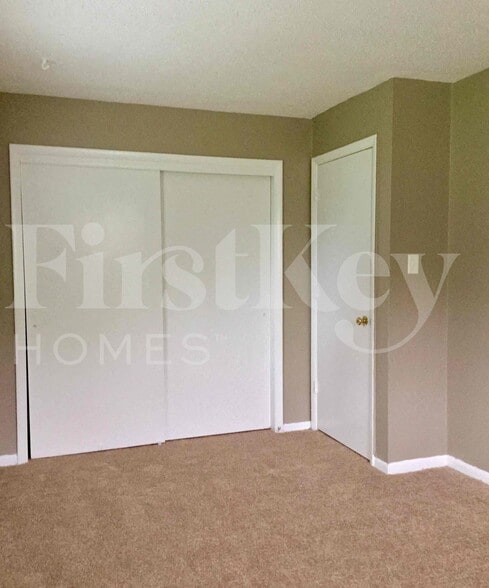 Building Photo - 4712 Payton Ave