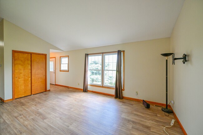 Building Photo - 4232 Chesser Rd