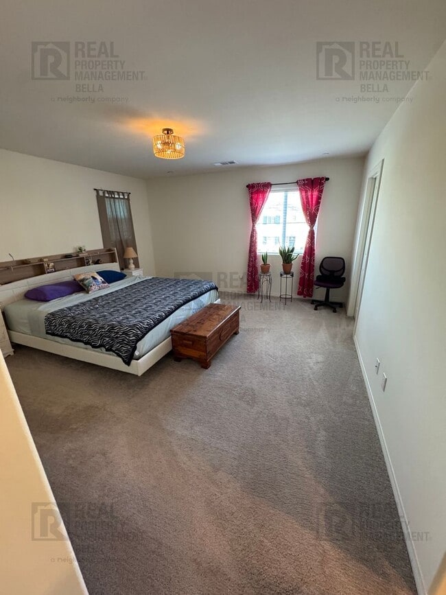 Building Photo - Spacious Corner Lot Home in Desirable Winchester Community – 3 Bed + Office + Large Backyard!