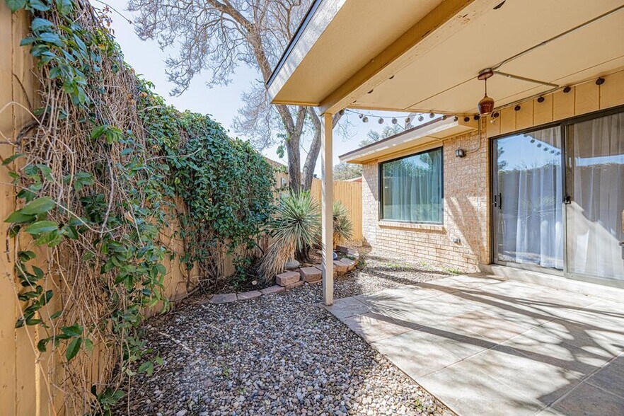 Building Photo - 105 Quail Run