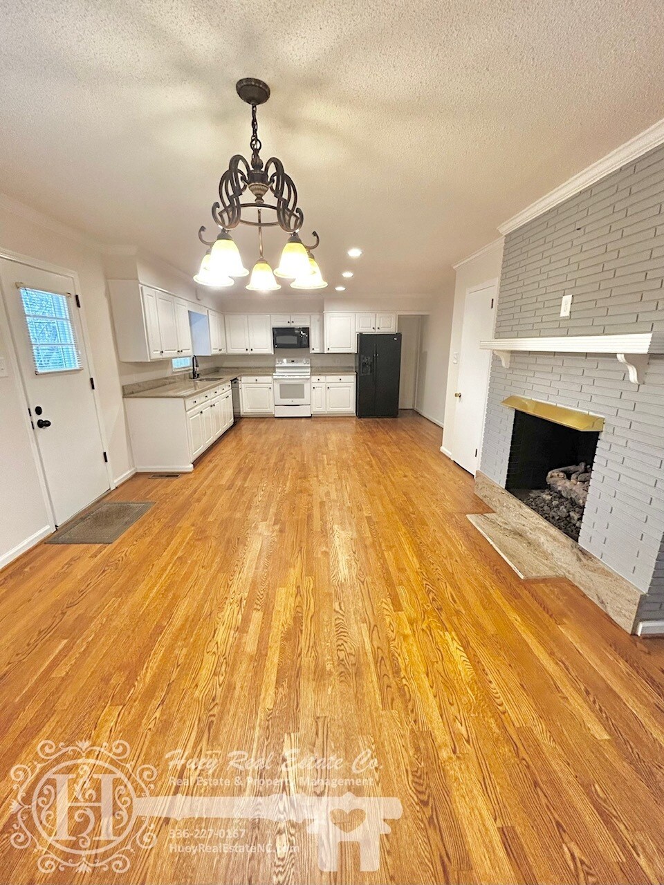 Building Photo - 204 Trail Four