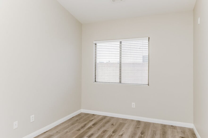 Building Photo - 121 Melon Aroma Ave