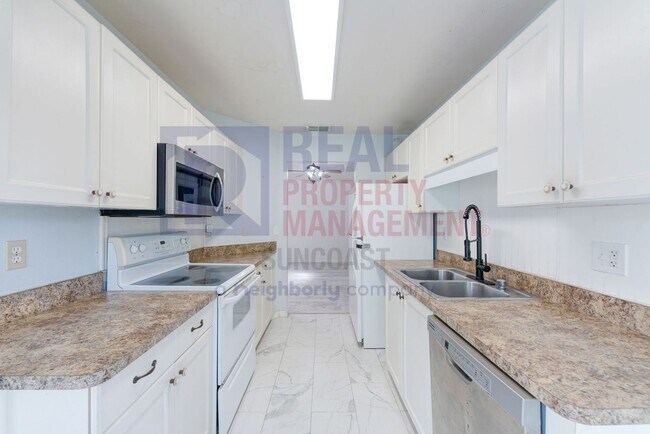 Building Photo - 4005 38th St W