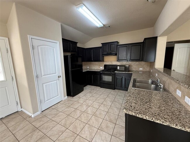 Building Photo - 1441 Hamiltons Wy