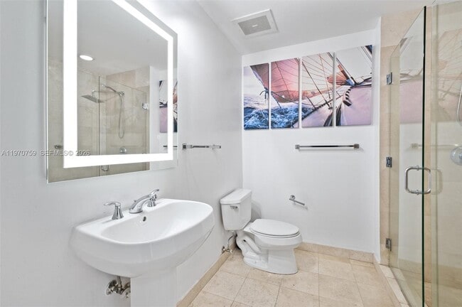 Building Photo - 1050 Brickell Ave