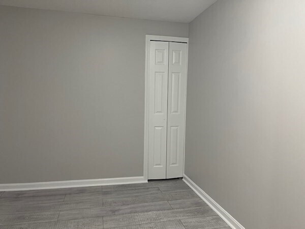 Building Photo - 8 Ledgewood Way