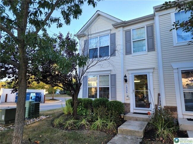 Primary Photo - 1536 Artisan Ct