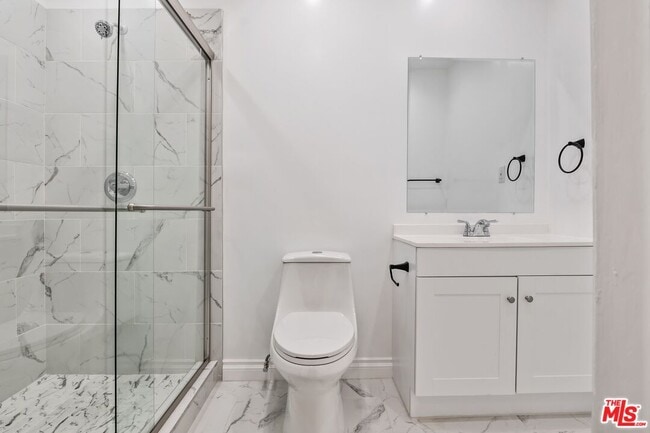 Building Photo - 2151 Glendon Ave