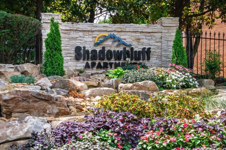 Primary Photo - Shadowbluff Apartments