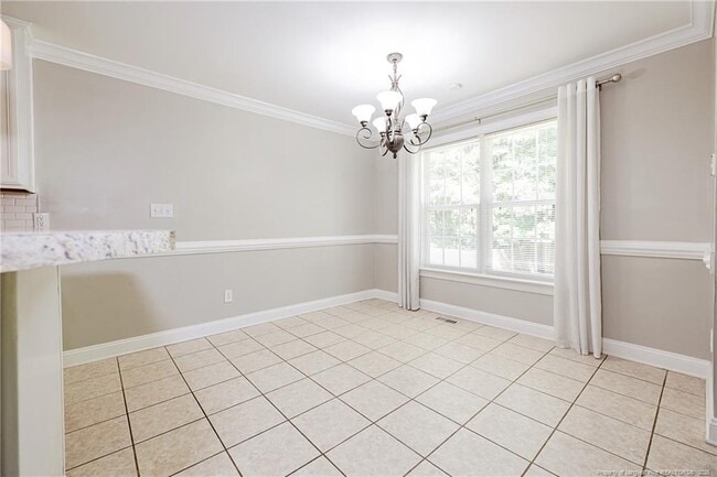 Building Photo - 5806 Rainsford Dr