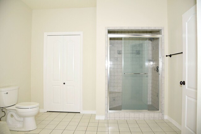 Building Photo - Spacious 4 Bedroom in Southwind at Bluewater Bay!