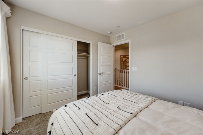 Building Photo - 911 Cadence Vw Wy