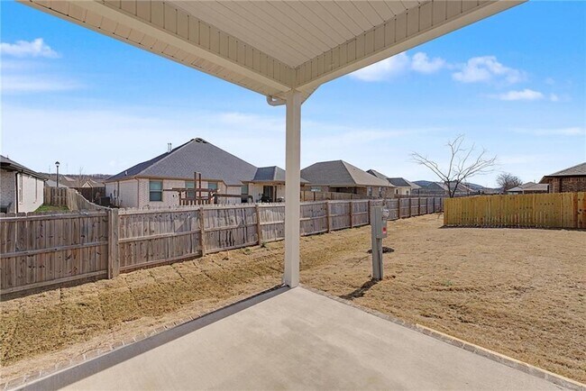 Building Photo - 4628 W Aurora St