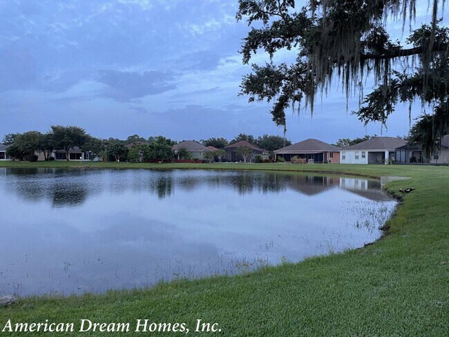 Building Photo - A Gorgeous Home with Beautiful Water View in Andover Point!
