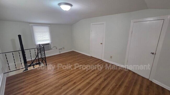 Building Photo - 933 S Missouri Ave