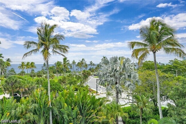 Building Photo - 1300 Gulf Shore Blvd N