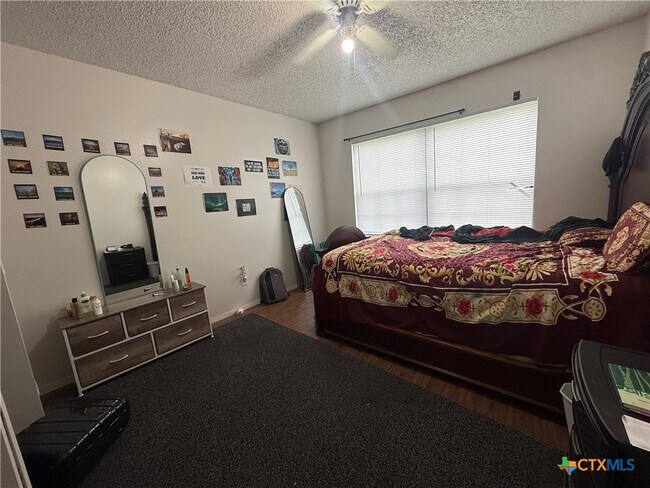 Building Photo - 106 Lady Bird Ln