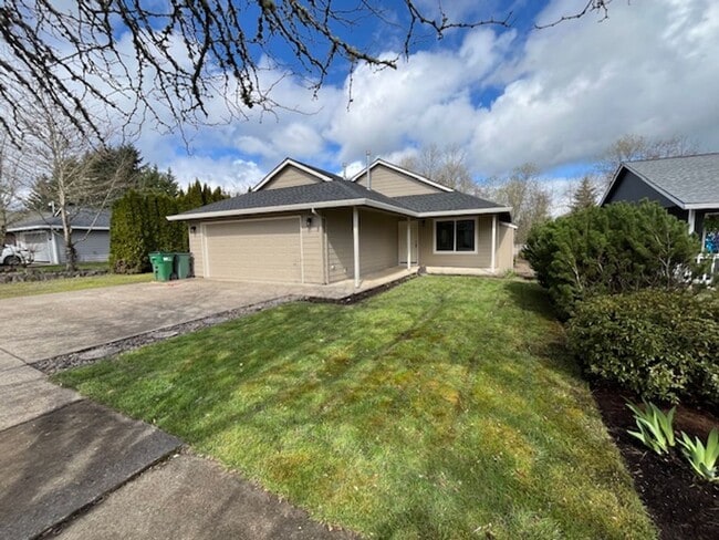 Primary Photo - 3 Bedroom 2 Bath Forest Grove OR