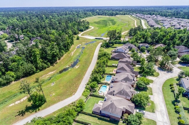 Building Photo - 14 Harbinger Ct