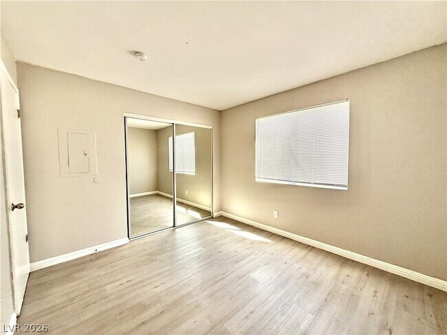 Building Photo - 1856 Nebula Dr