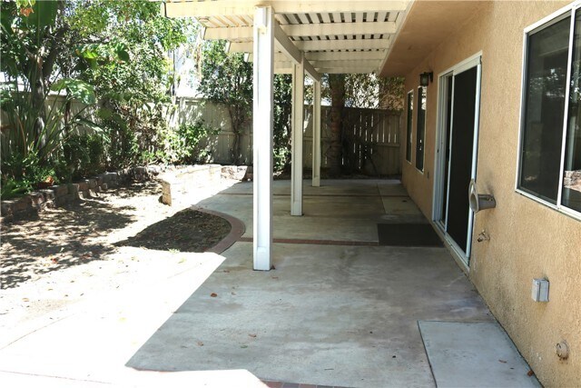 Building Photo - 17 Cagney