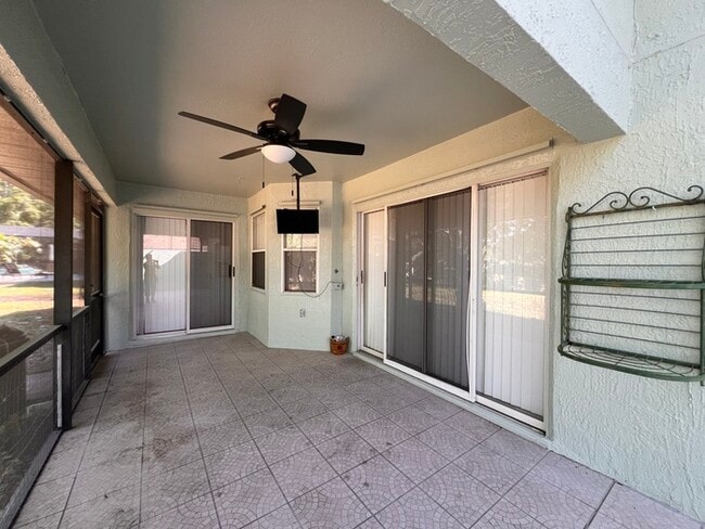 Building Photo - PRICE REDUCED FOR A QUICK MOVE IN!!  Beaut...