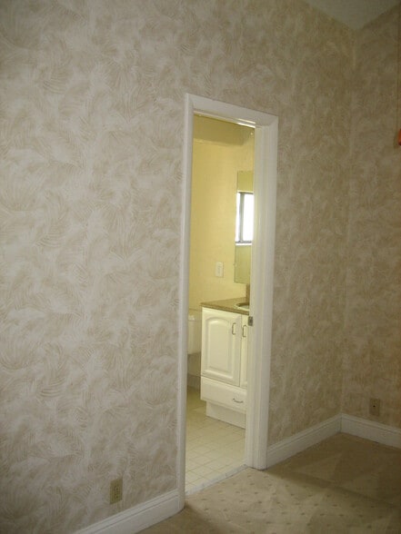 bath bedroom upstairs - 1255 Ponce Island Dr