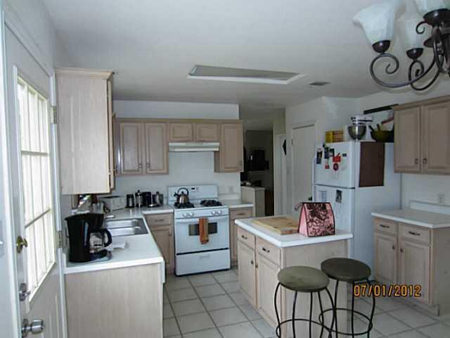 Building Photo - 810 Minturn Ln