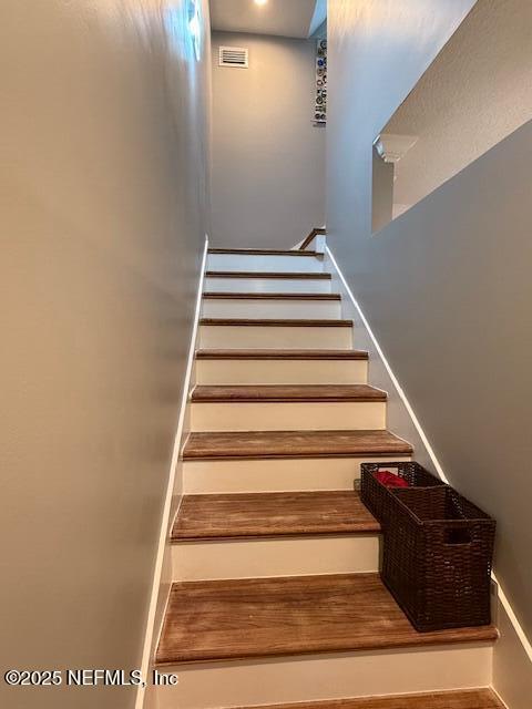 Building Photo - 1749 Fiddlers Ridge Dr