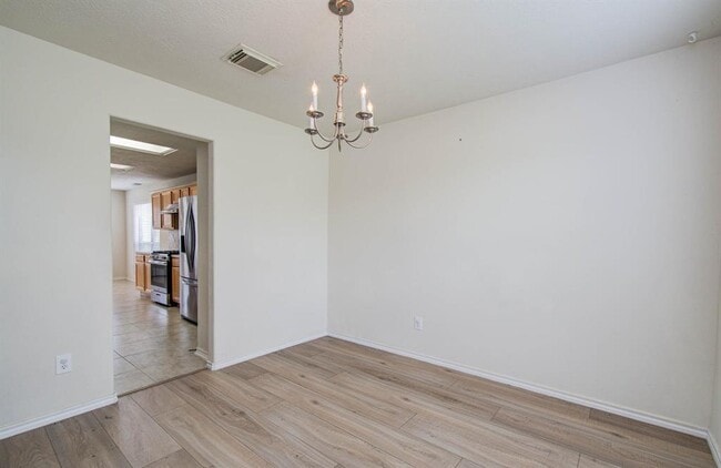 Building Photo - 12026 Parkers Hideaway Dr