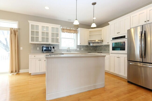 Building Photo - 9324 Wilderness Cove