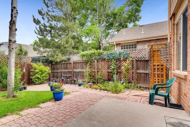 Building Photo - 2887 Dharma Ave