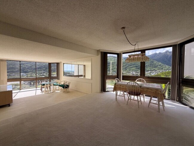 Building Photo - Partly Furnished 2 Bedroom, 2 Bathroom, 2 Parking (Mauna Luan Hawaii Kai)