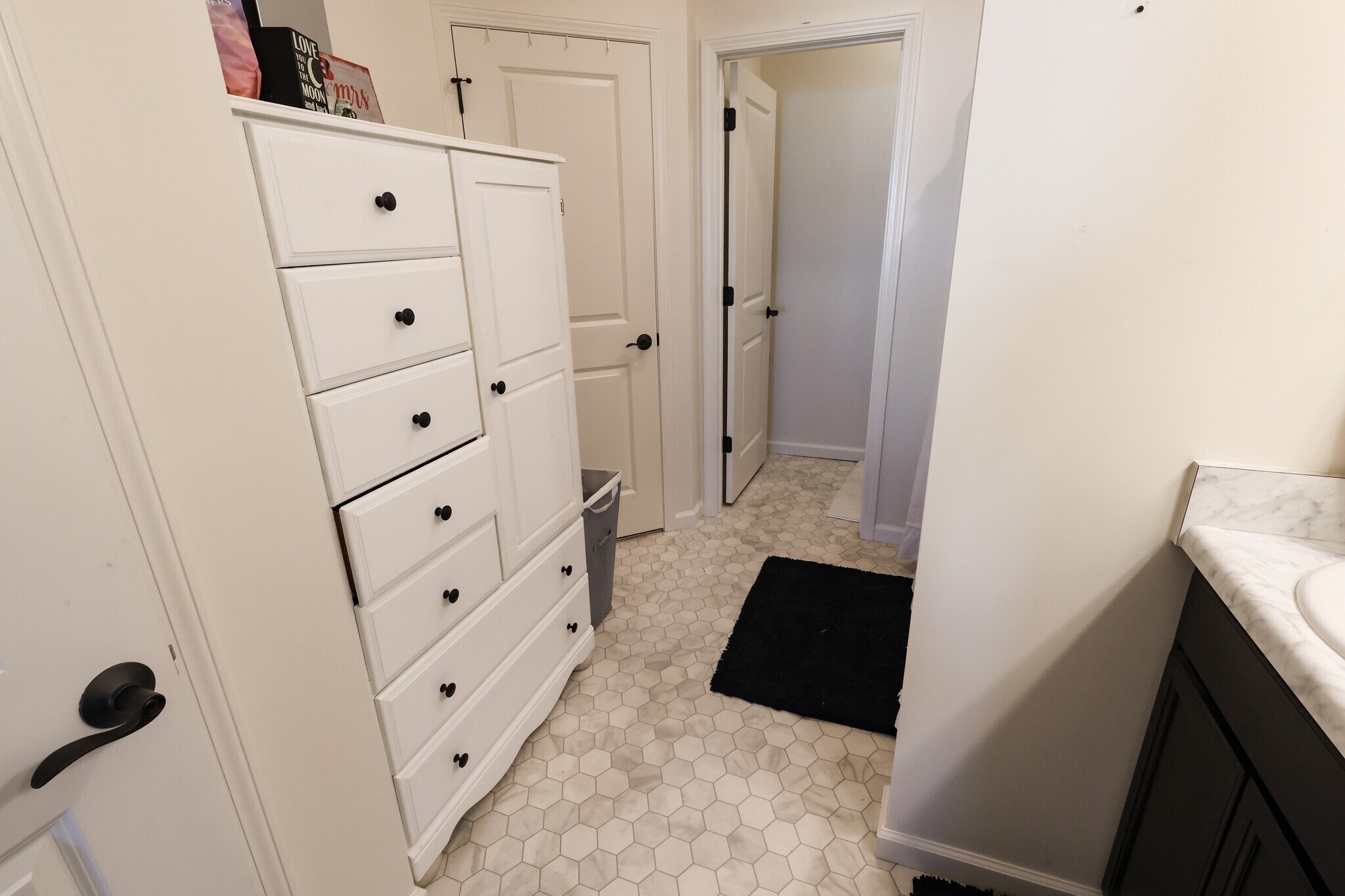 Building Photo - 1158 Thorny Ln