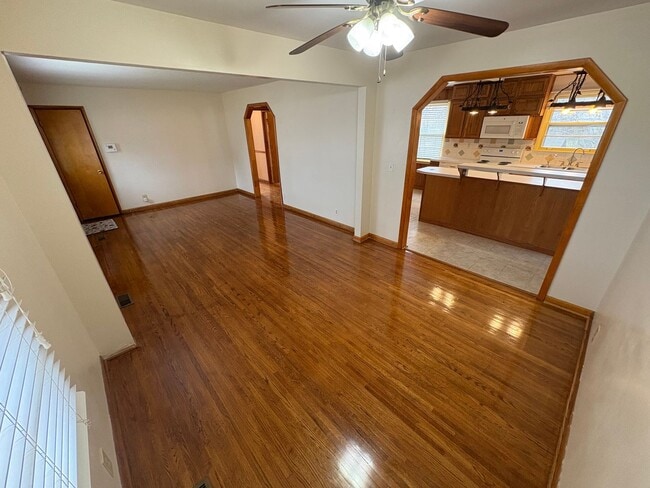 Building Photo - FOR LEASE- SINGLE FAMILY HOME IN HERMITAGE!