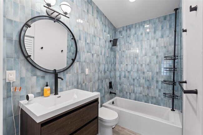 Building Photo - 11391 Sundance Ln