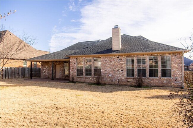 Building Photo - 3778 Prince Philipe St