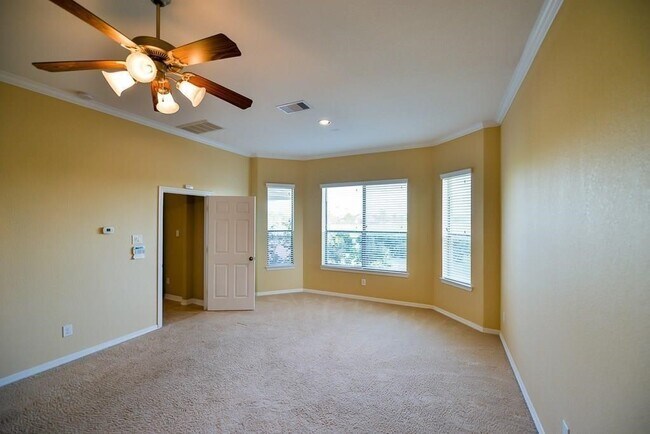 Building Photo - 3719 Finch Springs Ln