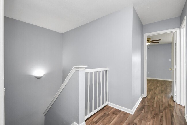 Building Photo - 2379 Briarwest Blvd