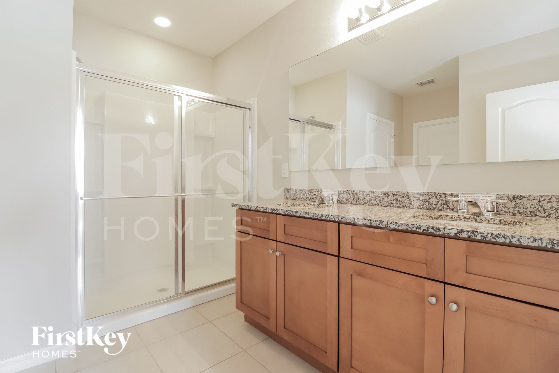 Building Photo - 325 Aberdeen Dr