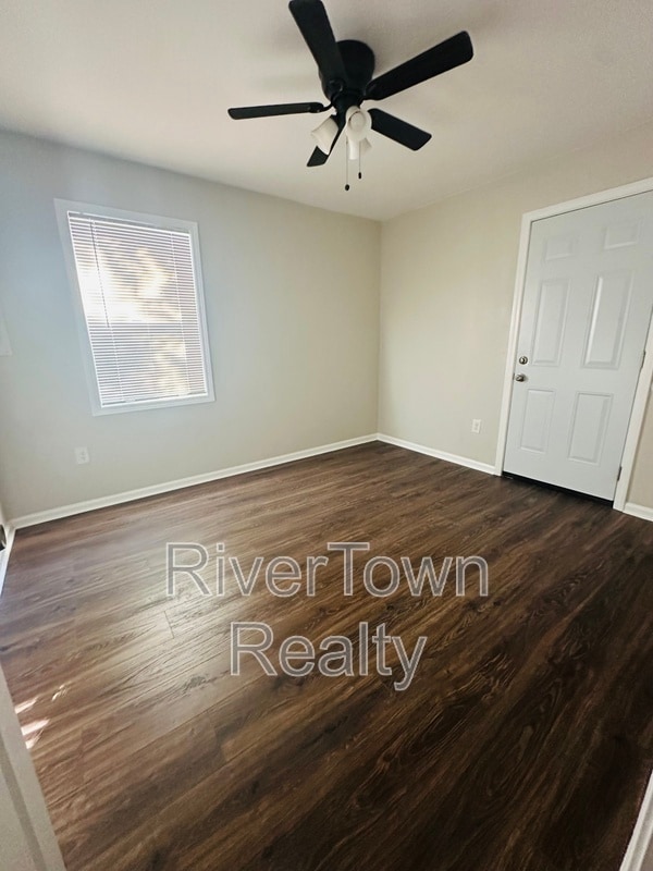 Building Photo - 806 Baltimore St