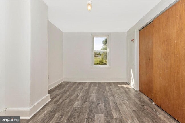 Building Photo - 13634 Glissans Mill Rd