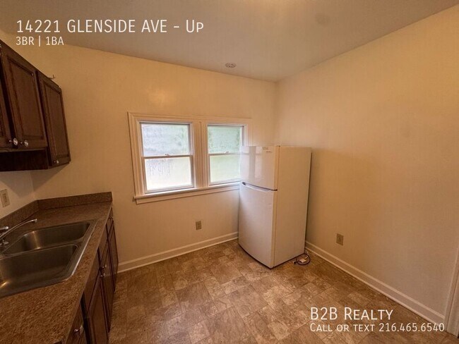 Building Photo - 14221 Glenside Rd