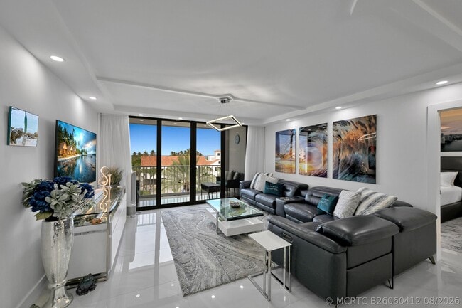 Building Photo - 2860 S Ocean Blvd