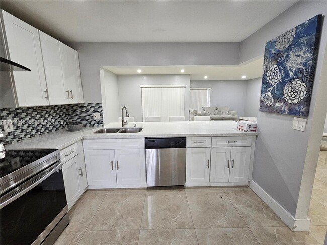 Building Photo - 2225 NW 45th Ave