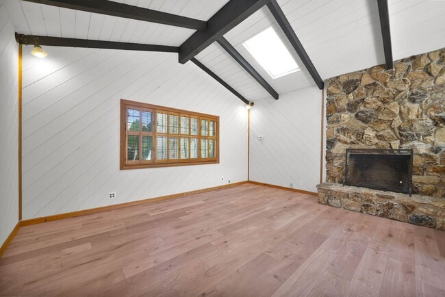 Building Photo - Executive Saratoga Home + ADU | Pool & Spa | Lynbrook High School District