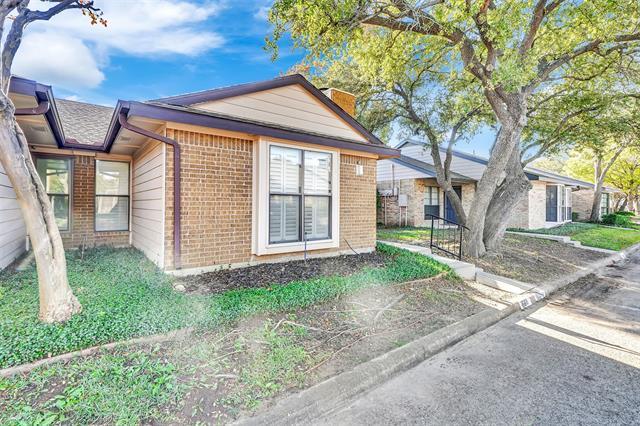 Building Photo - 2111 E Belt Line Rd