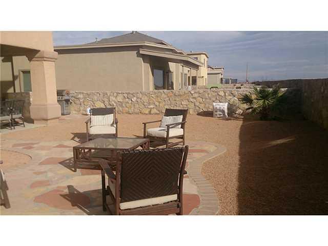 Building Photo - 12960 Cozy Cove Ave