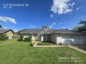 Building Photo - 422 Woodmere Dr